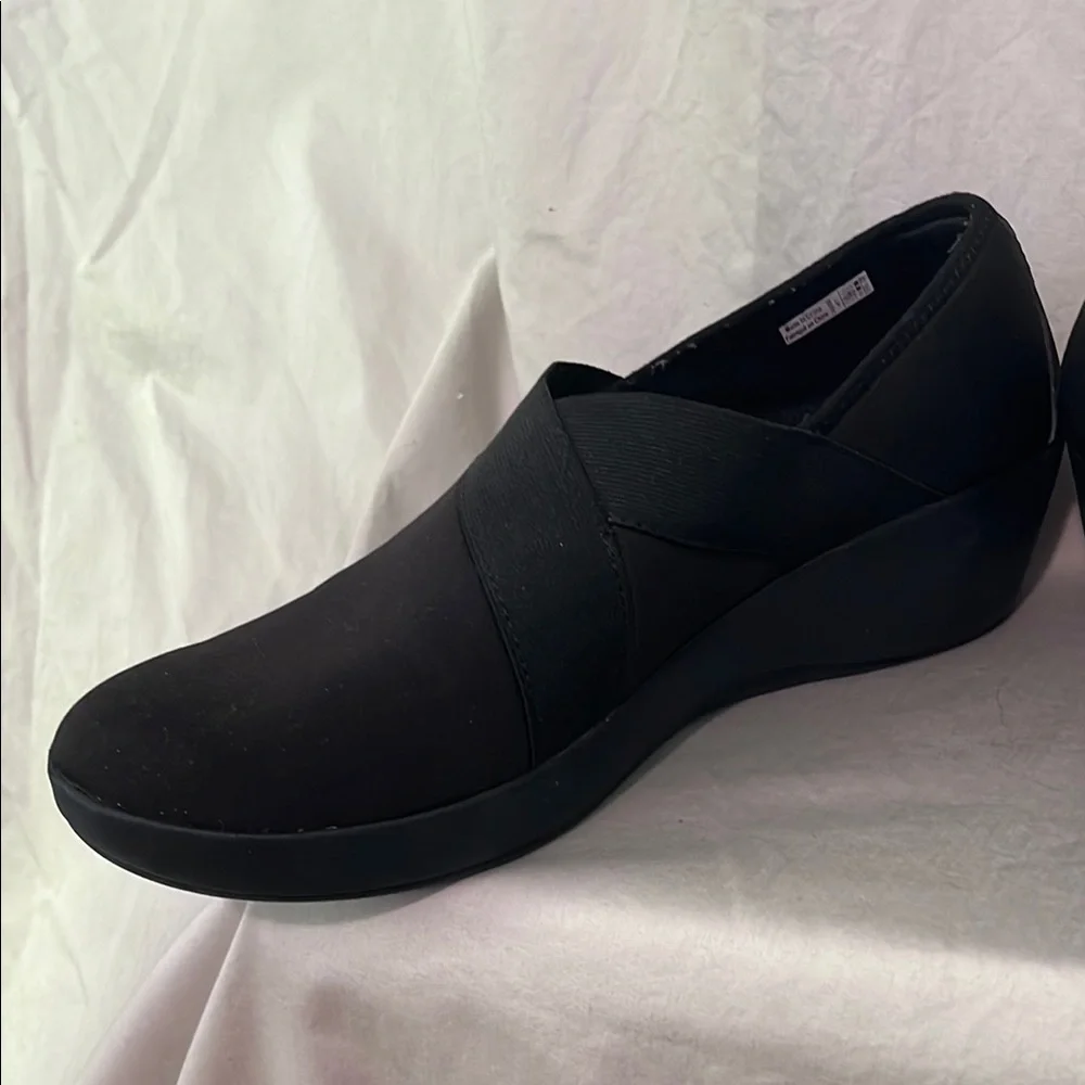 Crocs dual comfort Women's Black Slip-On Shoes Good Used Condition - Picture 3 of 11